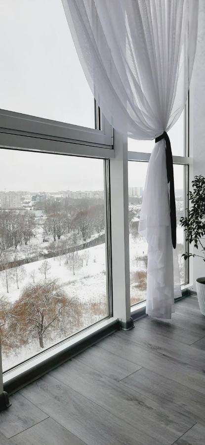 Сучасний Люкс З Приголомшливим Виглядом! Khmelʼnytsʼkyy Dış mekan fotoğraf