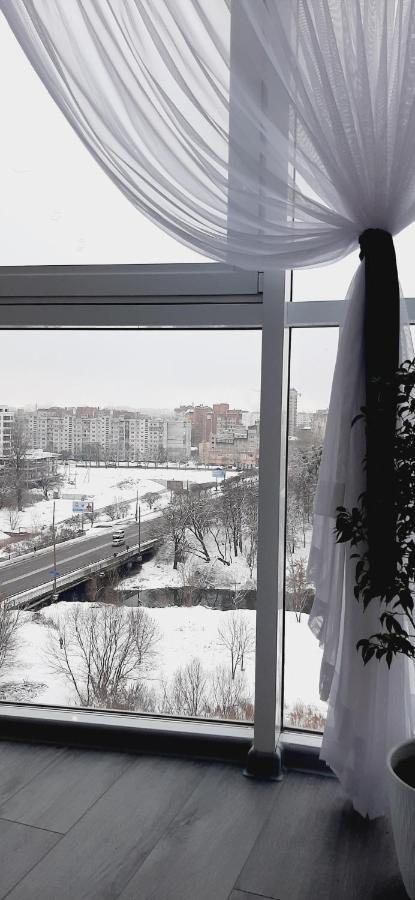 Сучасний Люкс З Приголомшливим Виглядом! Khmelʼnytsʼkyy Dış mekan fotoğraf